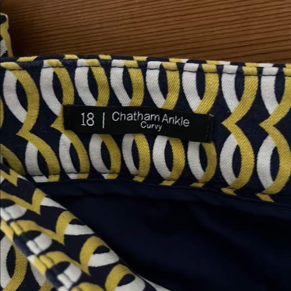 Talbots navy, yellow & white Chatham curvy size 18 slacks. - Picture 3 of 4